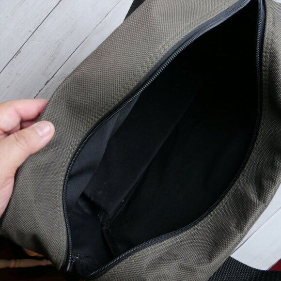 Eddie Bauer Travel Carry On Bag Overnight Small Duffle Olive Army Green - Picture 9 of 12